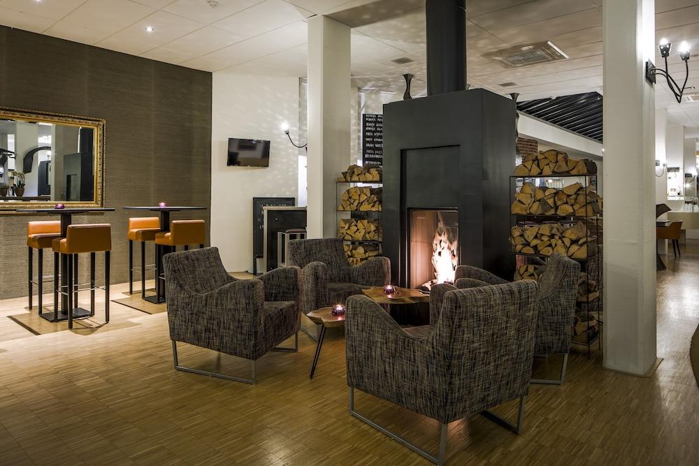 Hotel Leonardo Center 3*
